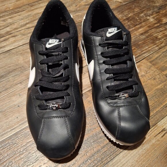 Nike Cortez shoes - Picture 2 of 11